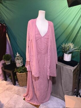 Women's Pink Beaded V-Neck Wedding Dress with Matching Shawl